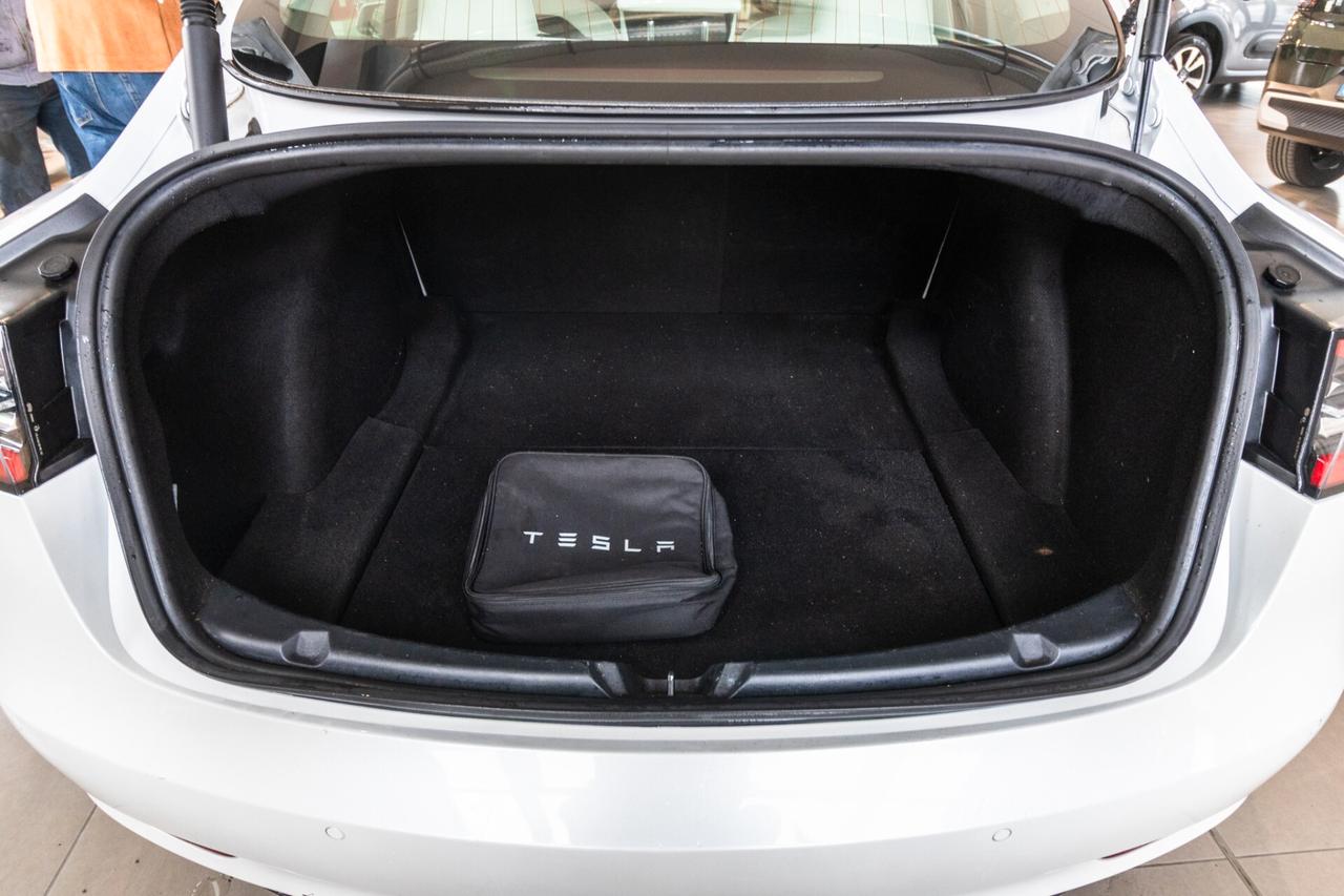 Tesla Model 3 Long Range Dual Motor AWD