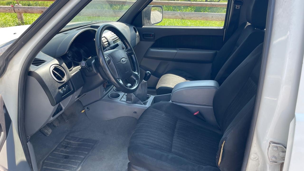 FORD RANGER DOPPIA CABINA AUTOCARRO 4X4 - 2011