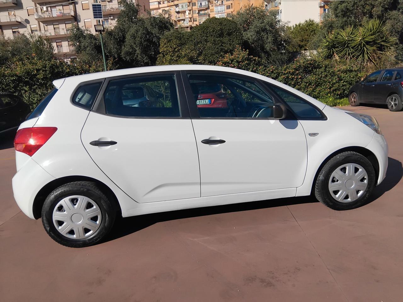 Kia Venga 1.4 CRDi 77CV WGT LX