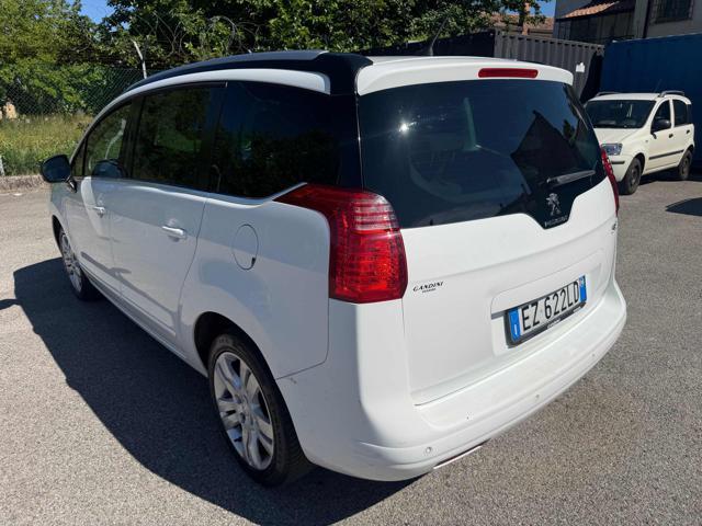 PEUGEOT 5008 1.6 HDi 115CV Allure senza nessun lavoro da fare