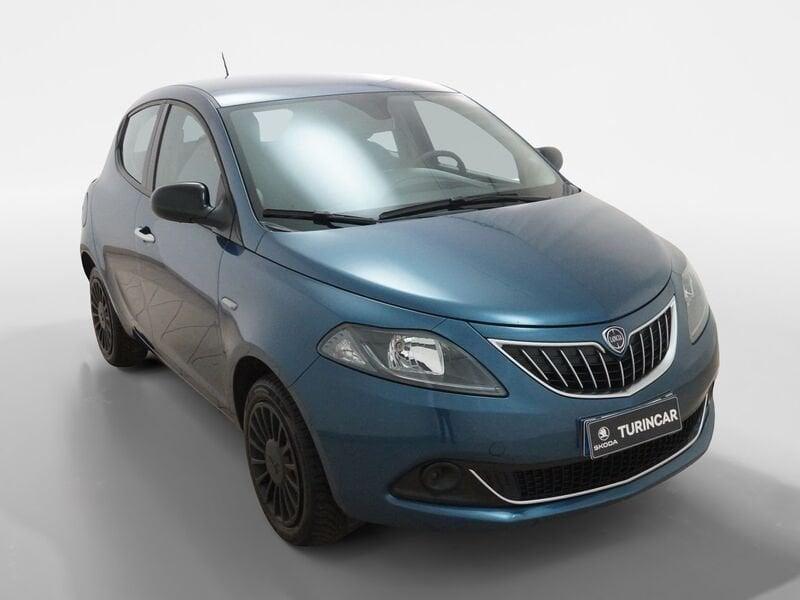Lancia Ypsilon 1.0 FireFly 5 porte S&S Hybrid Silver