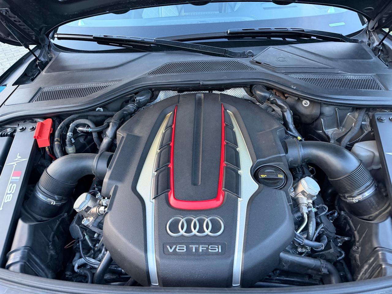Audi S8 4.0 V8T BITURBO - FULL OPT - TAGLIANDATA -