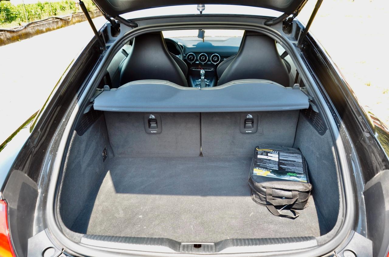 AUDI TT COUPE 40 2.0 TFSI 197cv S-TRONIC, BOLLO 6/26, EURO 6D, BANG & OLUFSEN, 19", FULL LED, RETROCAMERA, PERMUTE