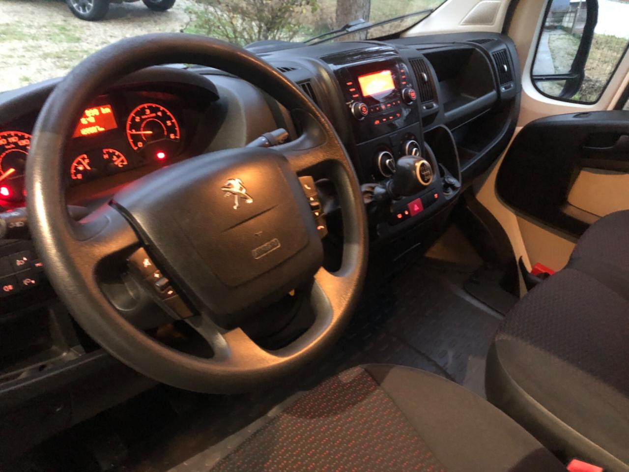 Peugeot Boxer 330 2.0 BlueHDi 130CV L1 H1 Furgone