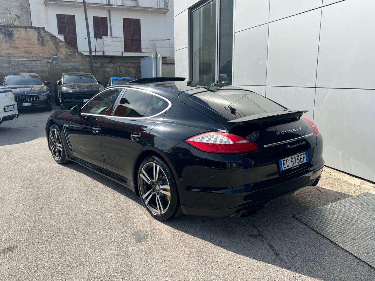 Porsche Panamera 4.8 Turbo