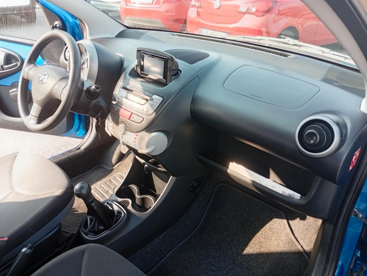 Toyota Aygo 1.0 12V VVT-i 3 porte Orange Connect NEOPATENTATI OK