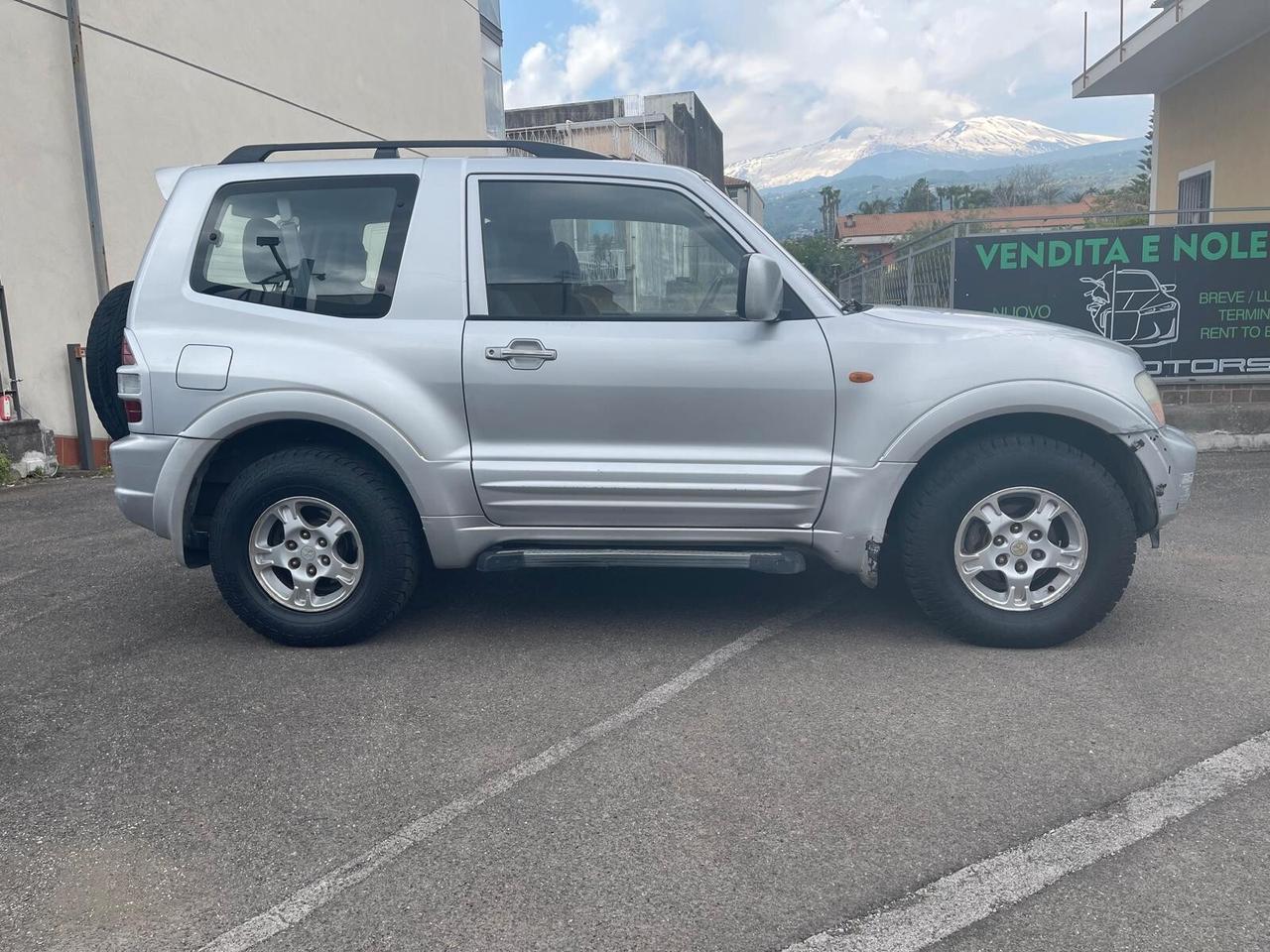 Mitsubishi Pajero 3.2 16V DI-D 3p. GLS2