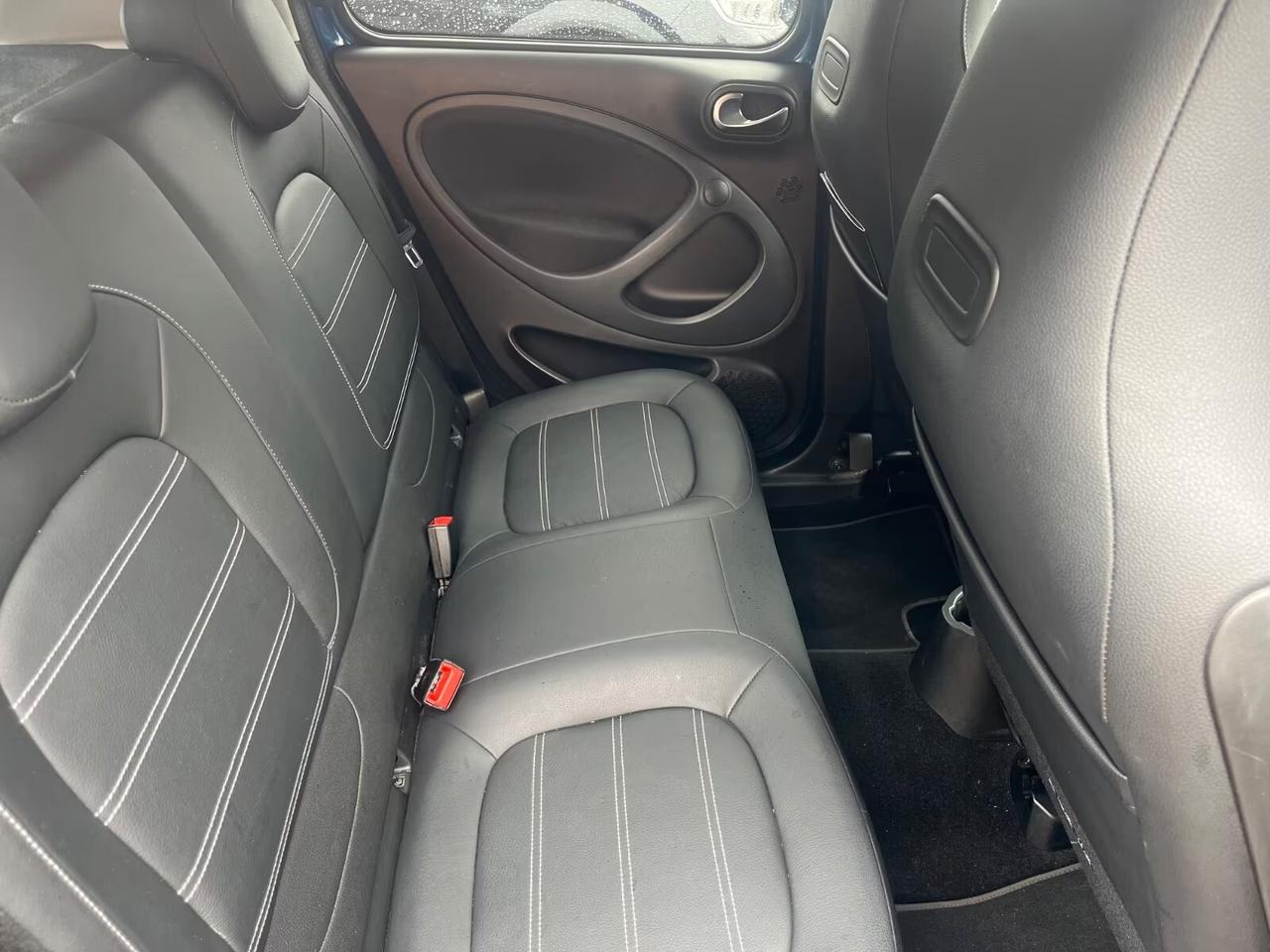 Smart ForFour 70 1.0 Prime - TETTO APRIBILE - LED