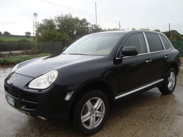 Porsche Cayenne 3.2 V6 Imp. GPL