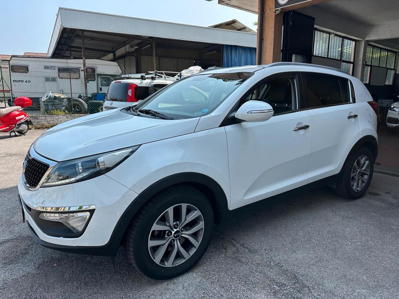 Kia Sportage 1.7 CRDI VGT 2WD high tech