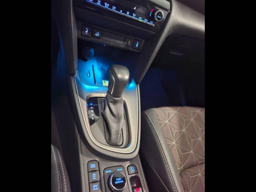 Toyota Yaris Cross 1.5 H Lounge FWD E-CVT