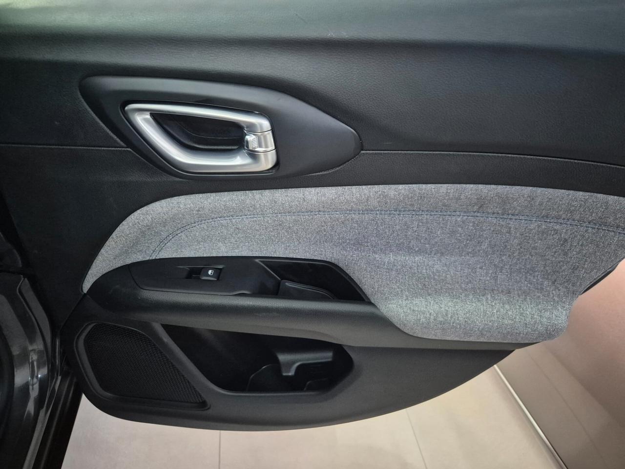 Jeep Compass 1.3 Turbo T4 190 CV PHEV AT6 4xe Longitude