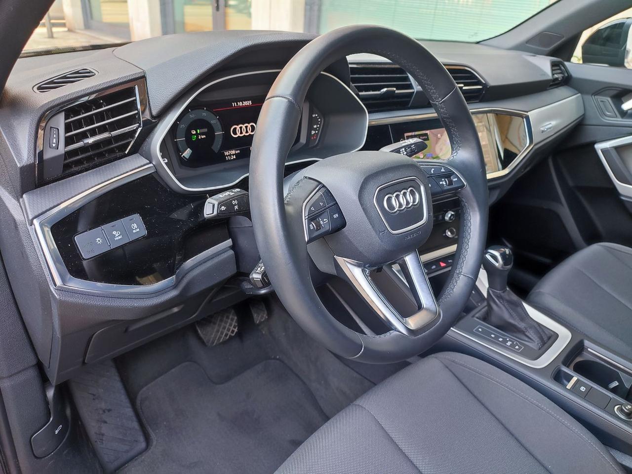 Audi Q3 e-tron 1.4 45 TFSI e PHEV Identity B #7289