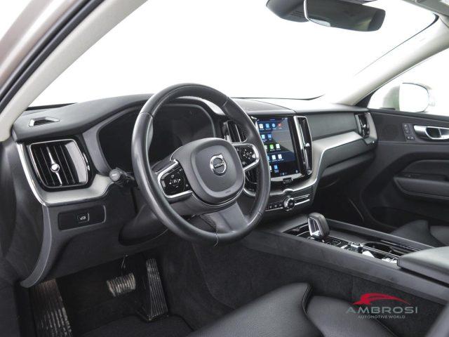VOLVO XC60 B4 (d) AWD automatico Plus Bright - AUTOCARRO N1
