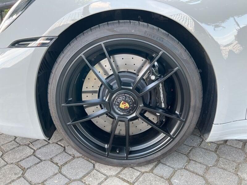 Porsche 911 Carrera GTS (992.1)