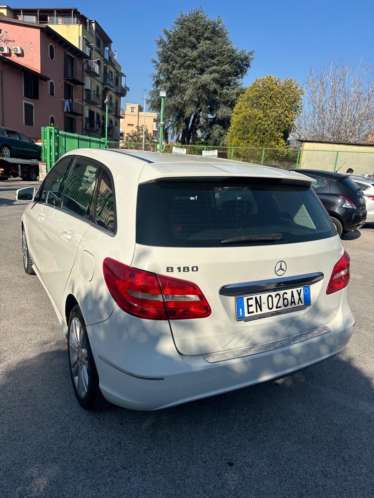 Mercedes-benz B 180 BlueEFFICIENCY Premium