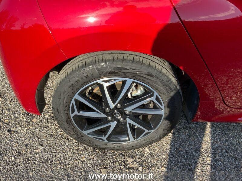 Toyota Yaris 4ª serie 1.5 Hybrid 5 porte Trend