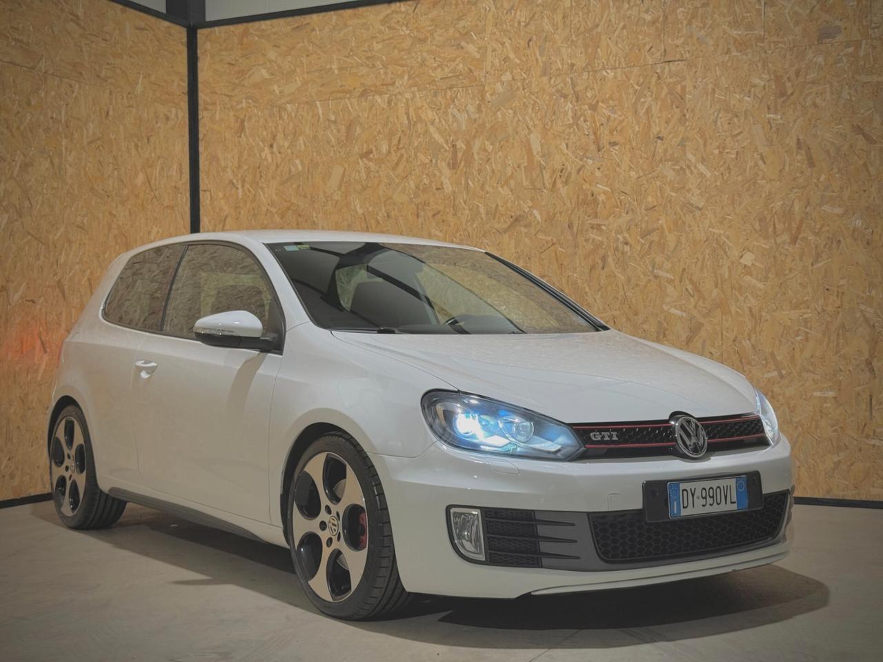 Volkswagen Golf 6 GTI 2.0 TSI - 2 PROPRIETARI