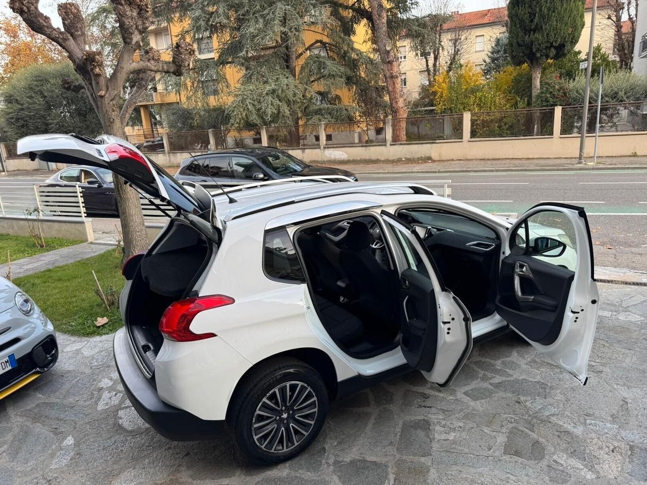 PEUGEOT 2008 BlueHDi 75 ACTIVE