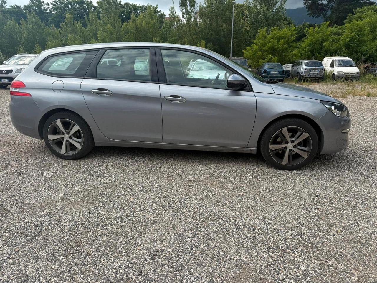 Peugeot 308 PureTech Turbo 130 S&S SW Allure