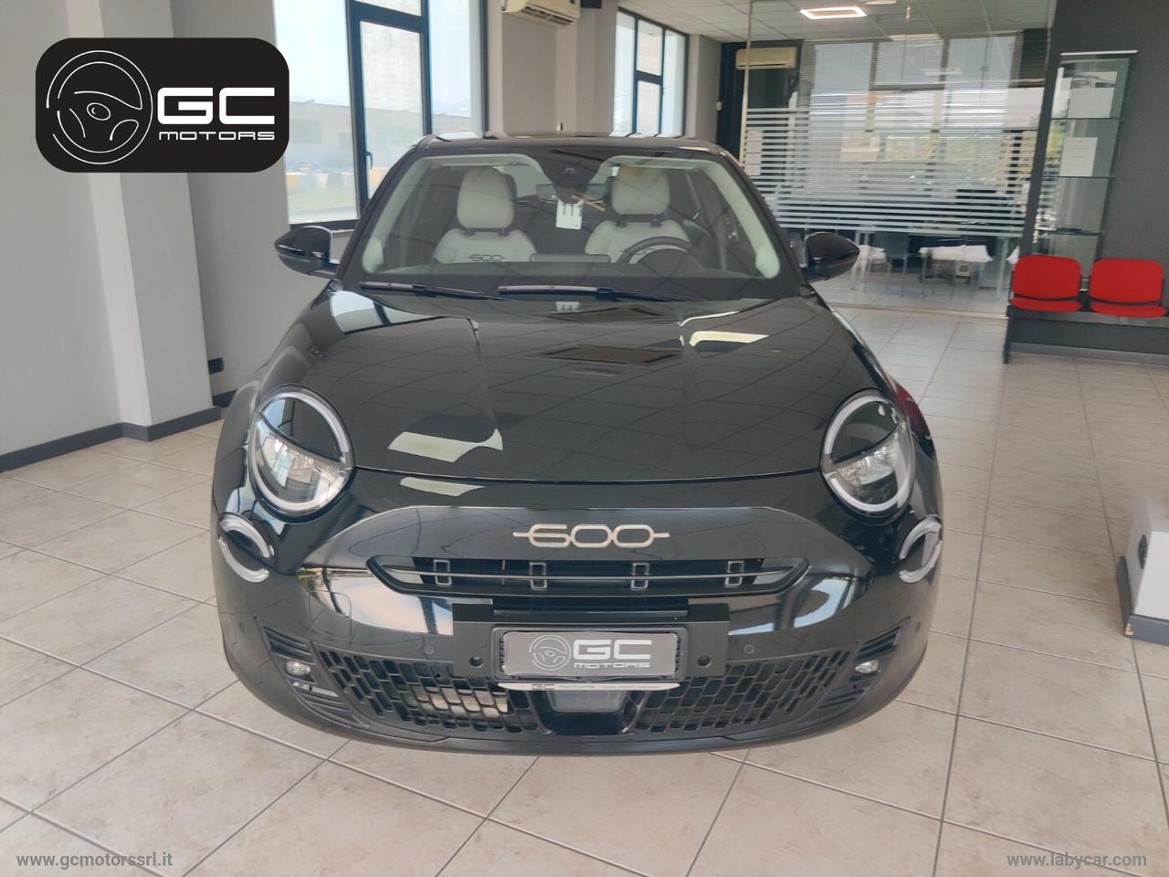 Fiat 600 Hybrid 100 CV DCT MHEV