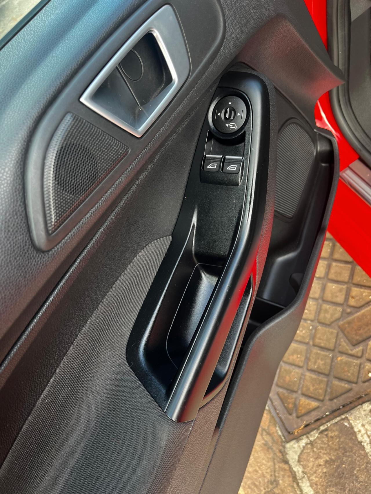 Ford Fiesta 1.5 TDCi 75CV 3 porte ST-Line
