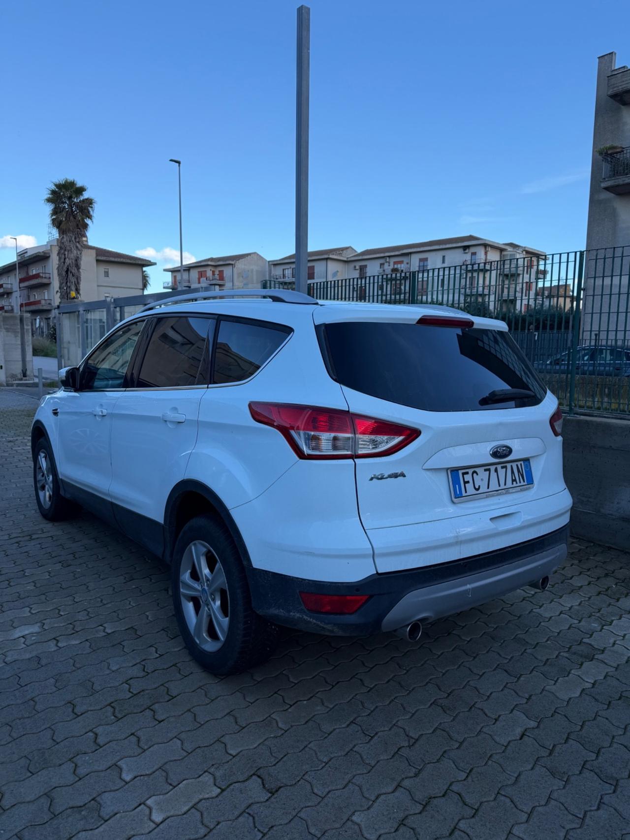 Ford Kuga 2.0 TDCI 120 CV S&S 2WD Titanium