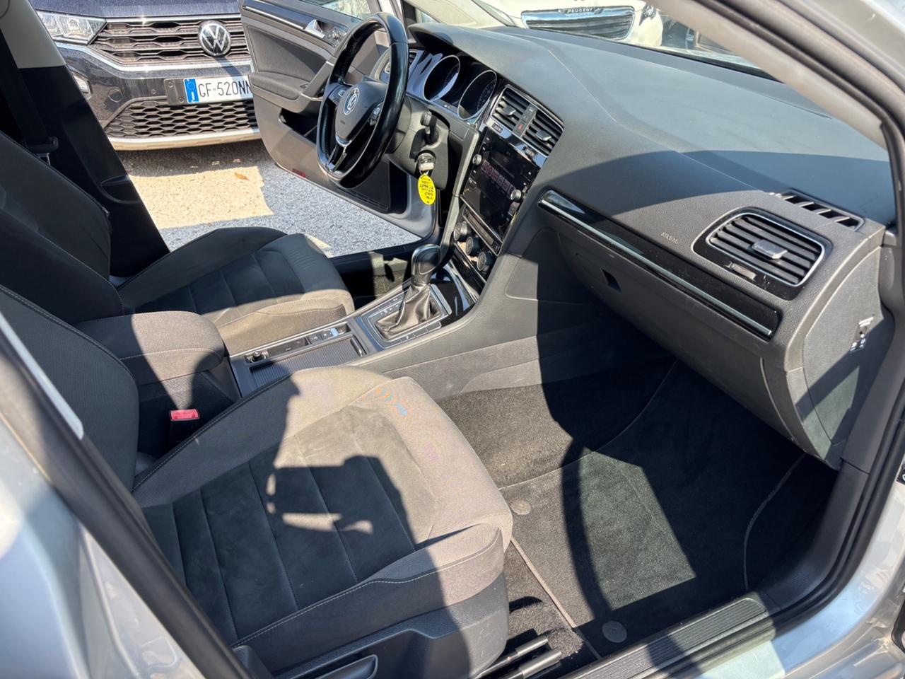 VOLKSWAGEN GOLF 1.5 TGI DSG EXECUTIVE FULL OPT