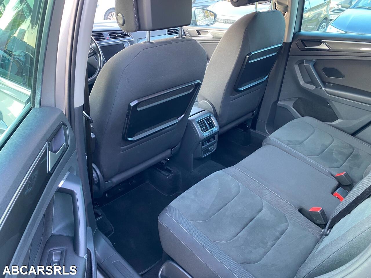 VOLKSWAGEN - Tiguan - 2.0 TDI DSG Executive BMT -