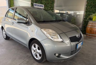 Toyota Yaris 1.3 3 porte Luna
