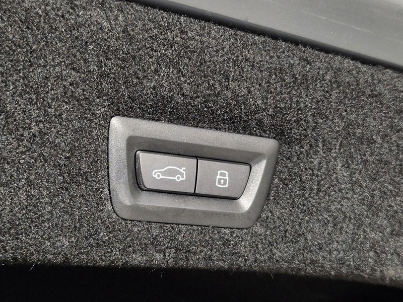 BMW Serie 7 G70 740d mhev xdrive MSport auto