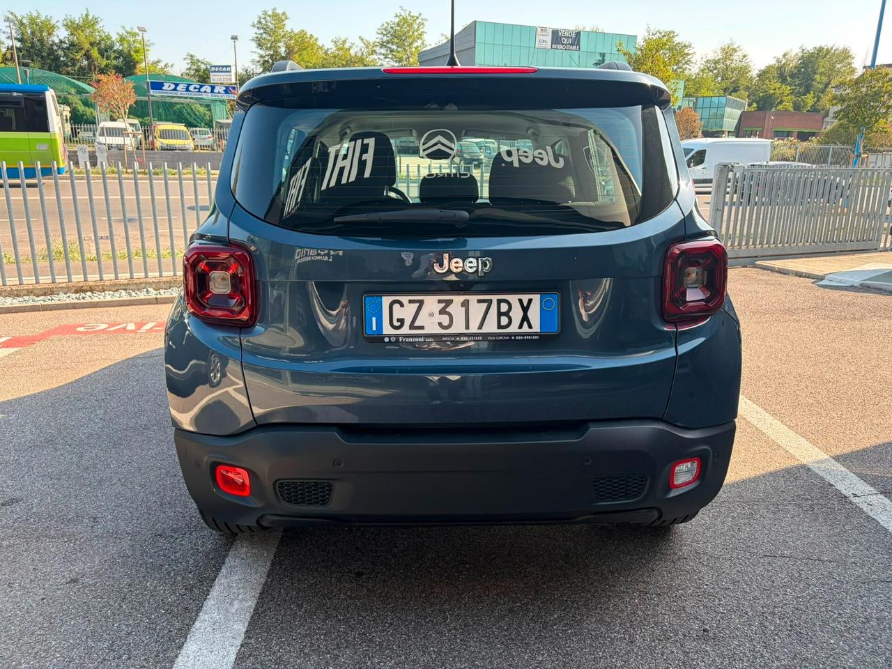 Jeep Renegade 1.5 Turbo T4 MHEV Summit
