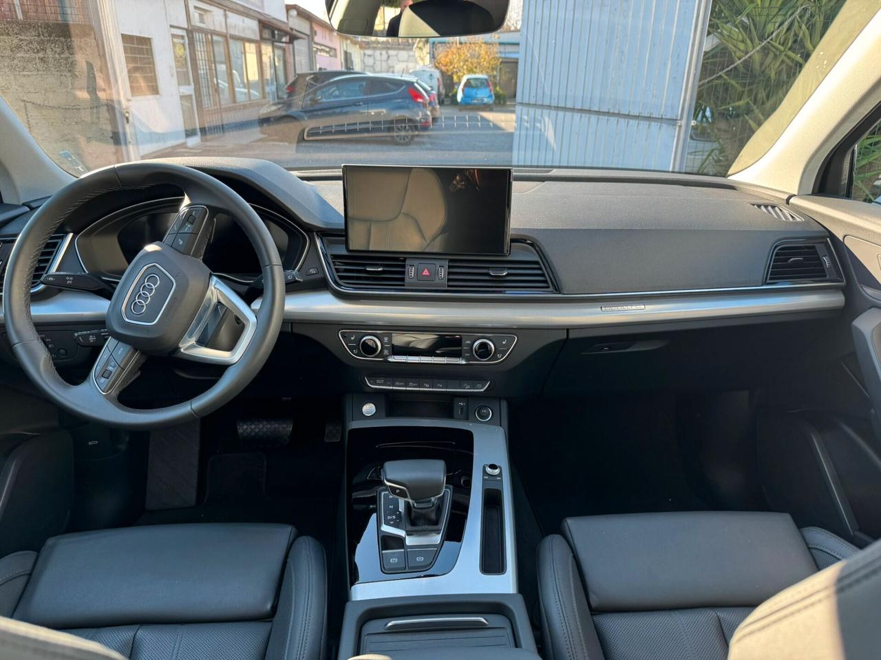 Audi Q5 TDi 150 kW mHEV+ S tronic quattro Launch edition line