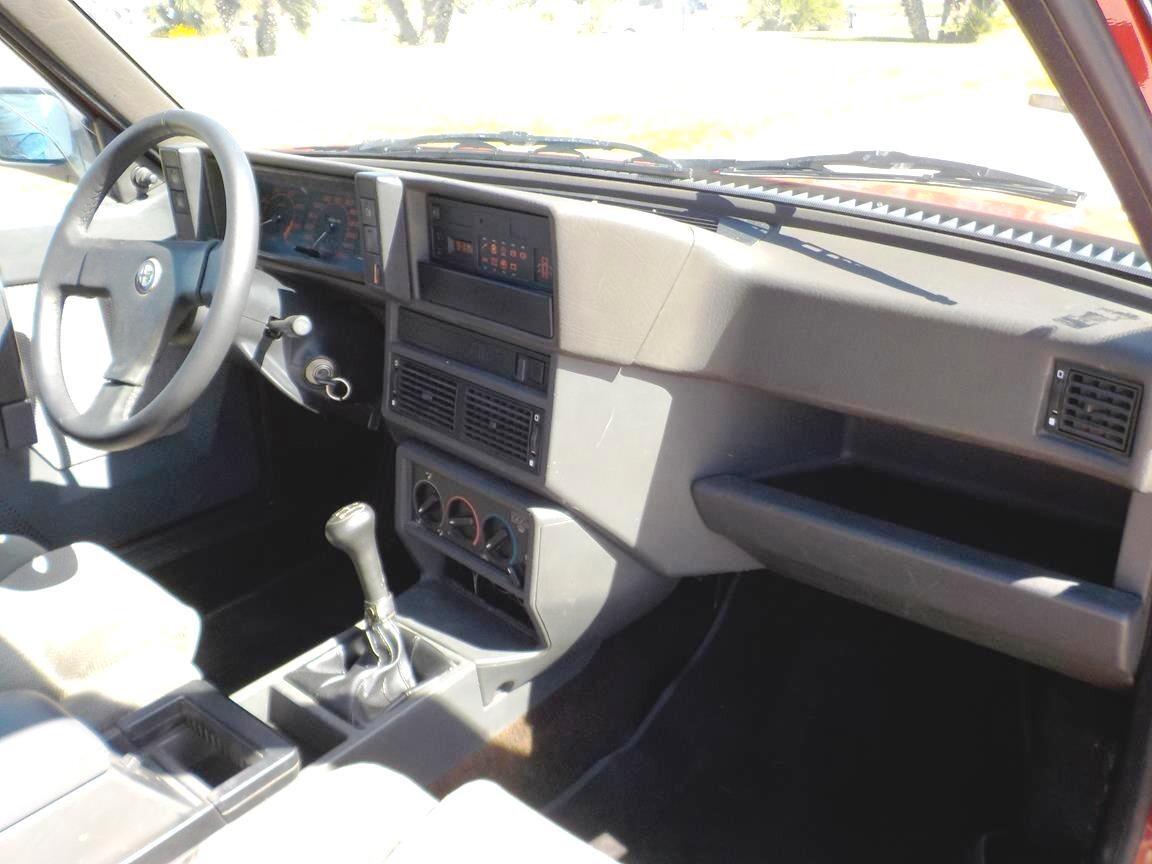 Alfa Romeo 75 1.8i turbo America