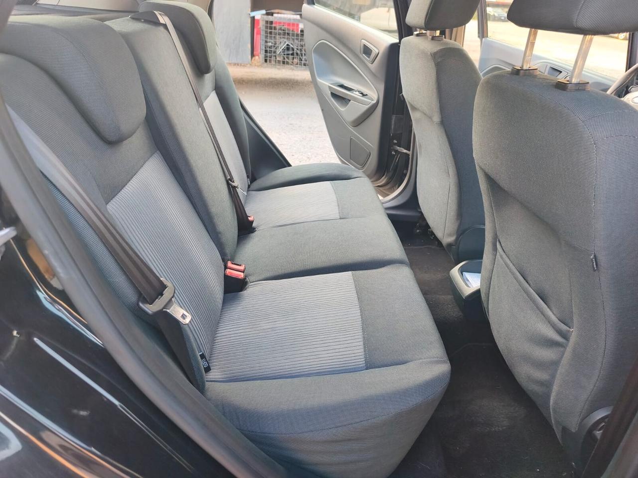 Ford Fiesta 2011----1.4 Diesel Neopatentati