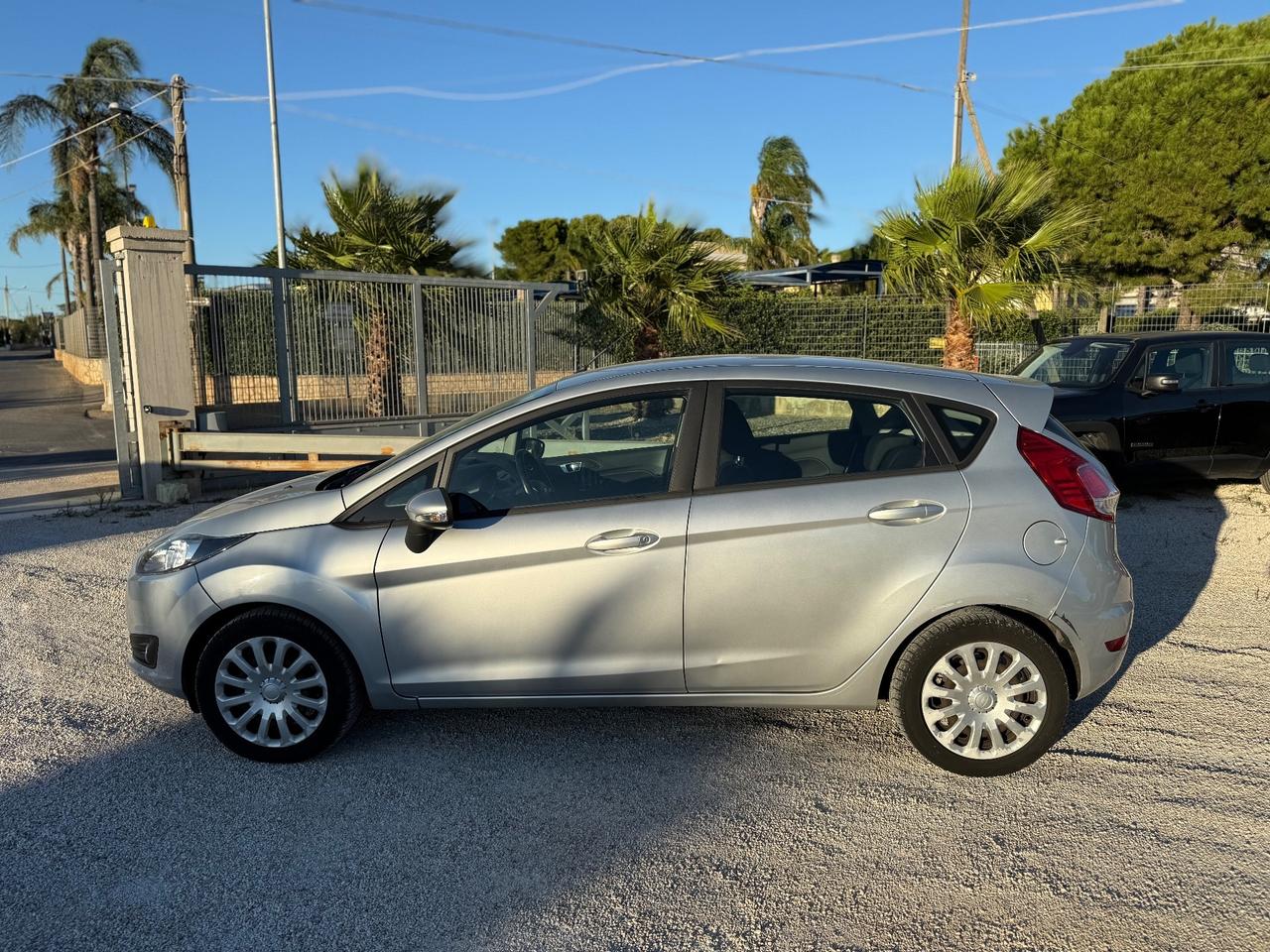 Ford Fiesta 1.5 TDCi 75CV 5 porte