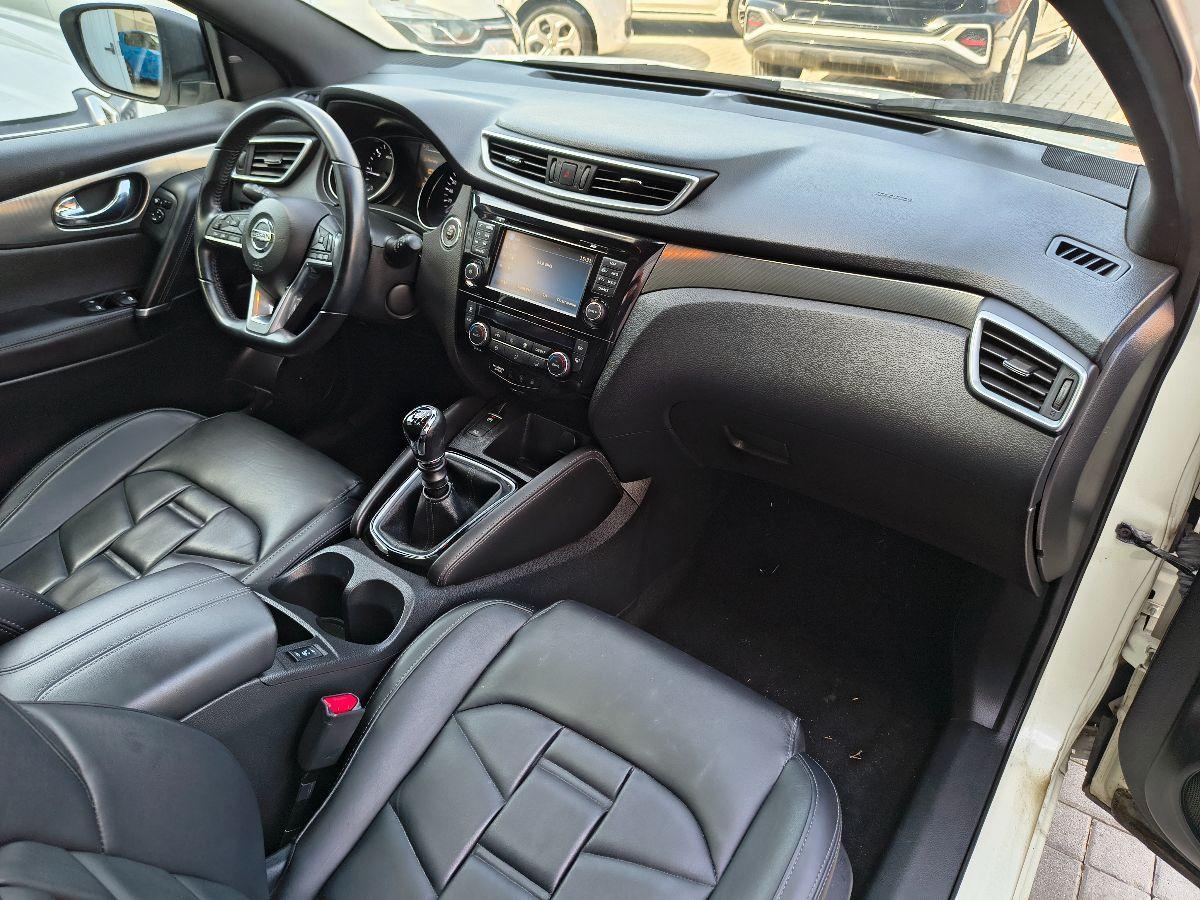 NISSAN - Qashqai - 1.6 dCi 4WD Tekna