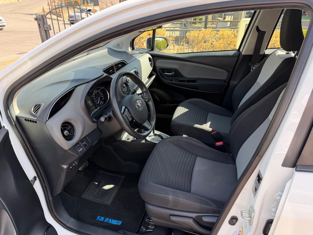 Toyota Yaris 1.5 Hybrid 5 porte Active