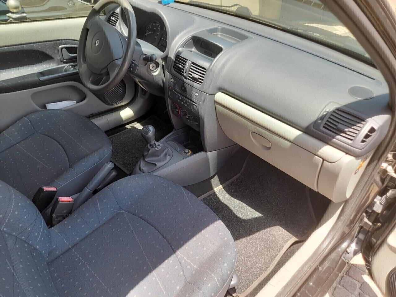 Renault Clio 1.2 STORICA 90000 KM