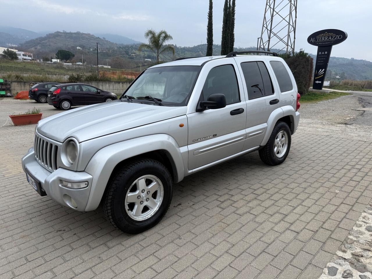 Jeep Cherokee 2.8 CRD Limited gancio traino
