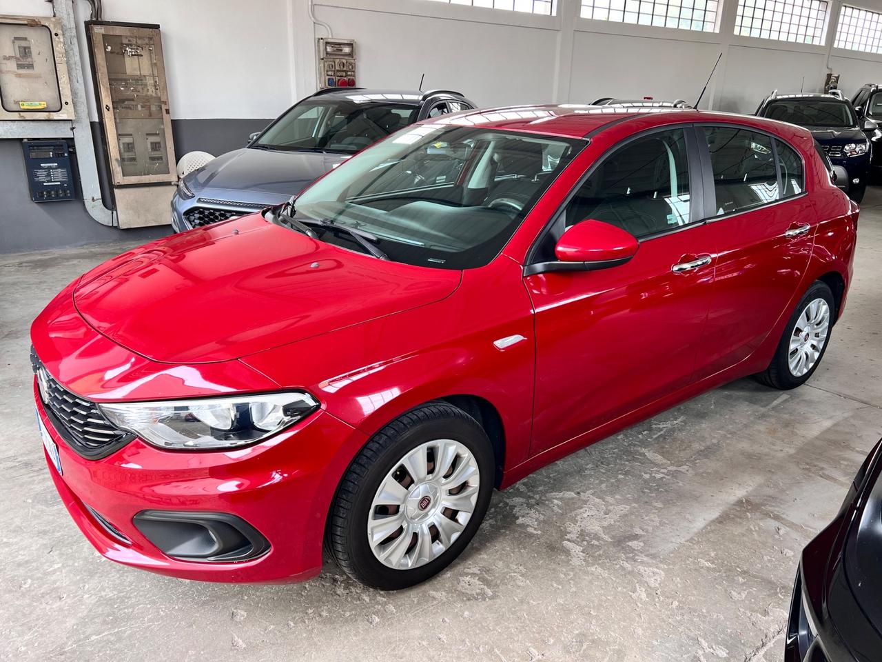 Fiat Tipo 1.3 Mjt S&S 5 porte Easy DOPPIE GOMME