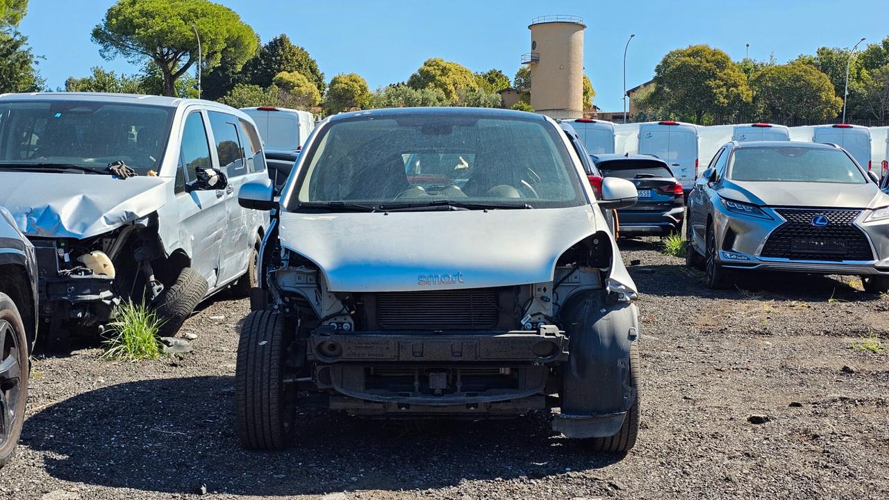 SINISTRATO Smart ForTwo EQ Pulse