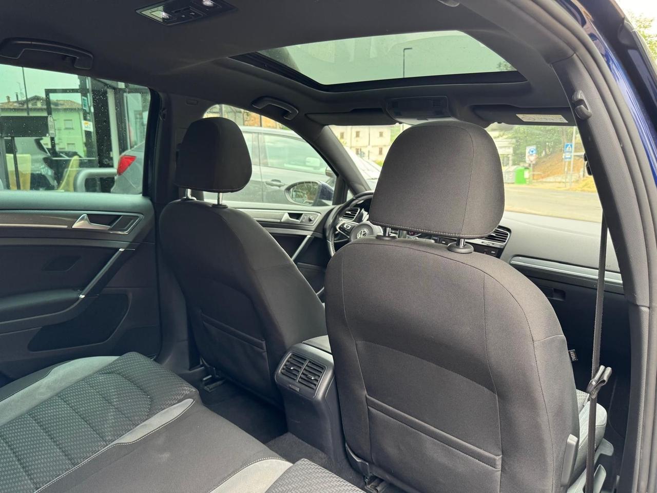 Volkswagen Golf 2.0 TDI DSG 5p. Executive BlueMotion Technology