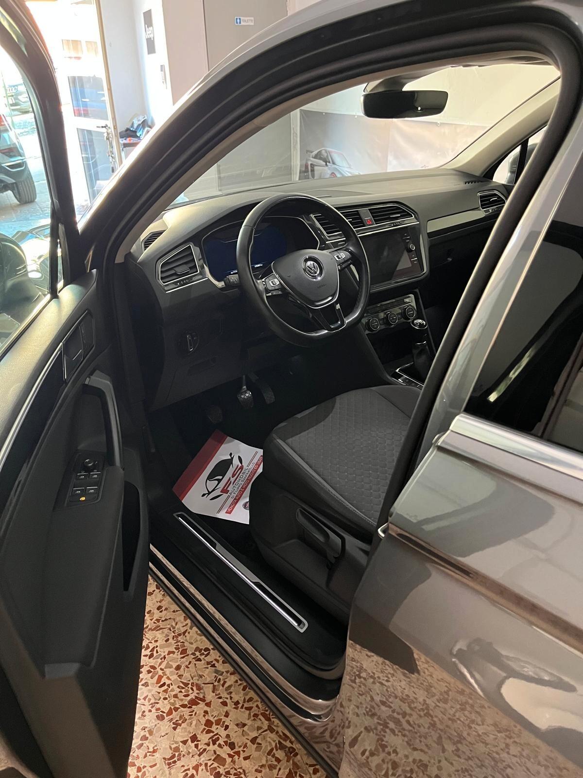 Volkswagen Tiguan 1.6 TDI SCR Sport BlueMotion Technology