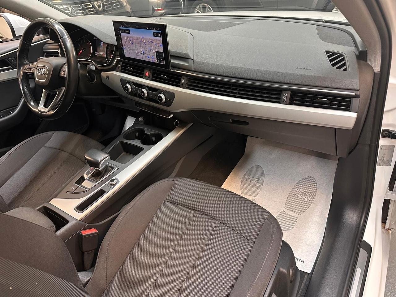 Audi A4 40 2.0 tfsi mhev Business 204cv s-tronic