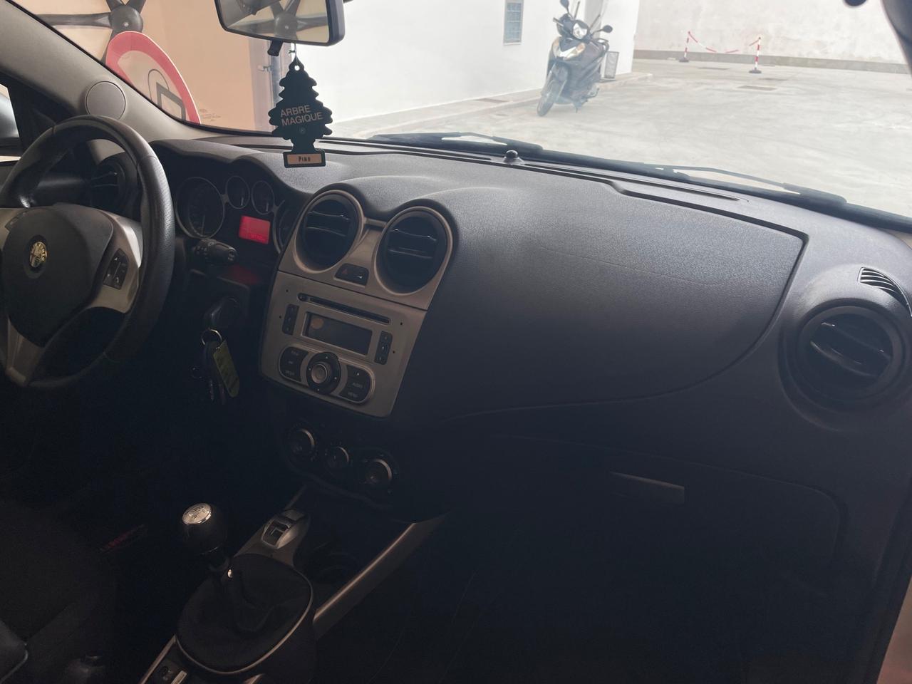 Alfa Romeo MiTo 1.3 JTDm-2 95 CV S&S Distinctive Sport Pack