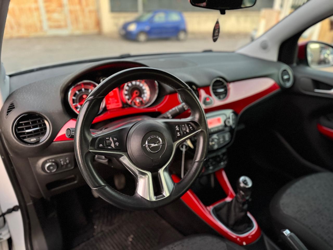 Opel Adam 1.4 GPL Tech Glam b-color