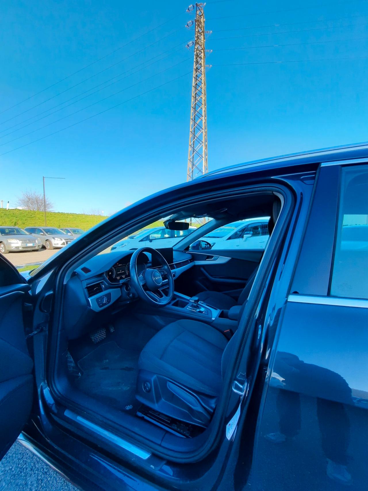 Audi A4 Avant 35 TDI S tronic Sport cokpit radar