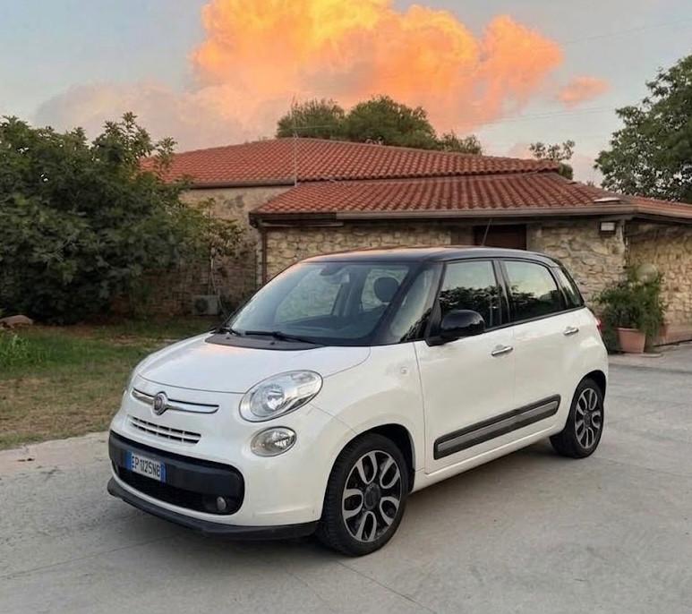 Fiat 500L 1.3 MTJ 85CV POCHISSIMI KM BELLA LEGGI