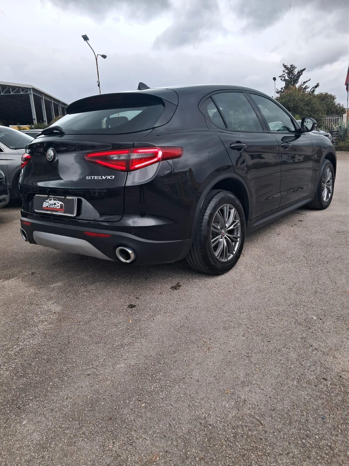 Alfa Romeo Stelvio 2.2 Turbodiesel 210 CV AT8 Q4 Super